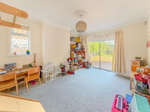 4 bed Detached for sale Image 8
