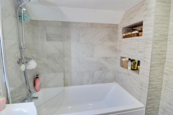 3 bed Semi-Detached for sale Image 4