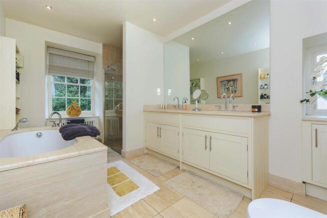 8309394-interior05v2.jpg