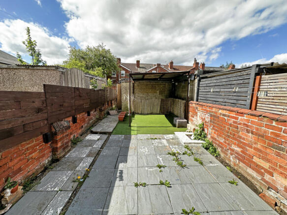 3 bed Terraced for sale Image 5