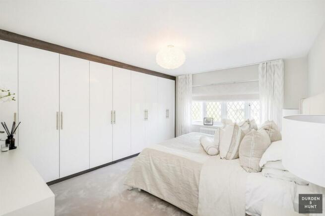 lyndhurst rise-4_1.jpg