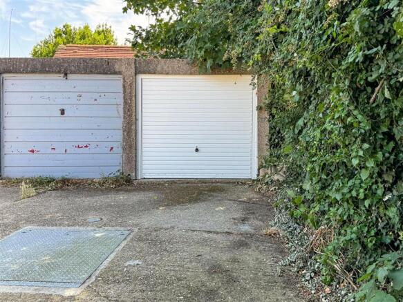 Garage.jpg.jpg
