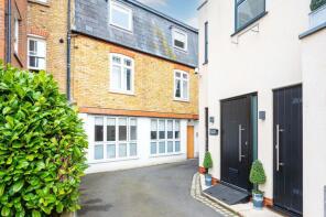 Flat 3, 1b, Bridle Lane, Twickenham TW1 3EG