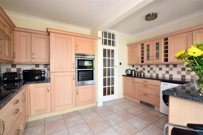 Kitchen /Breakfast Room