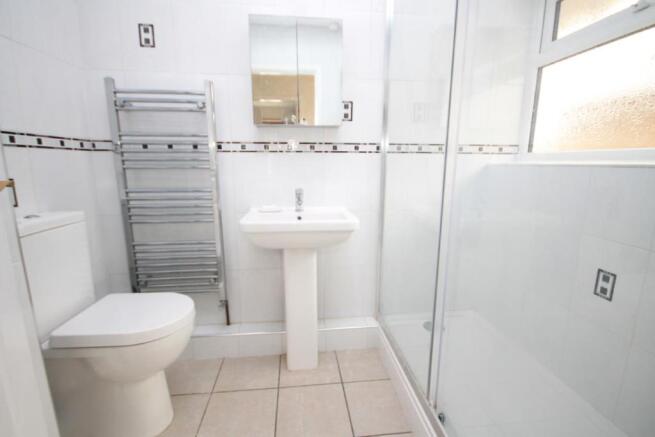 HOUSE BATHROOM/ W.C.