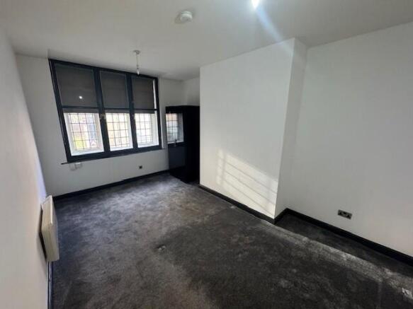 1 bed Apartment to rent Image 9