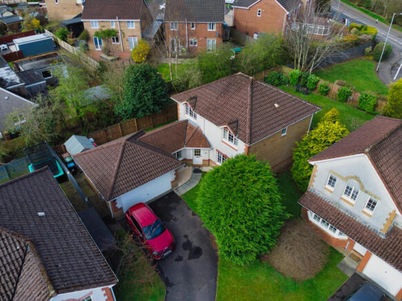 5 Bedroom Detached Villa
