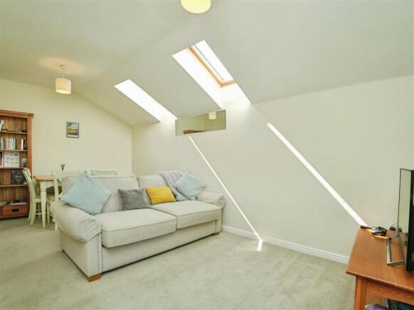 1 bed Apartment for sale Image 5