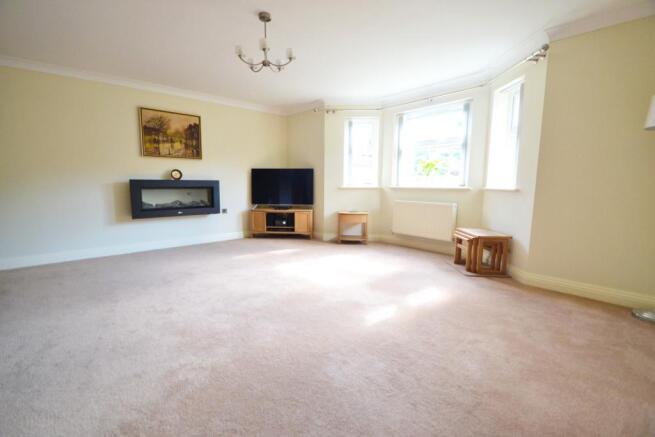 Sitting/Dining Room