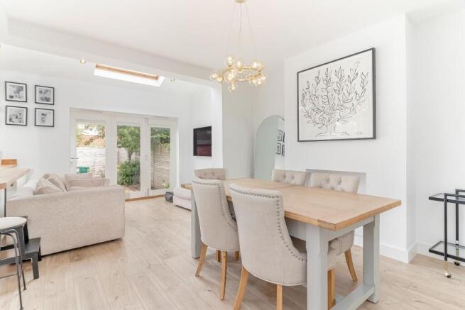 4 bed Detached for sale Image 7