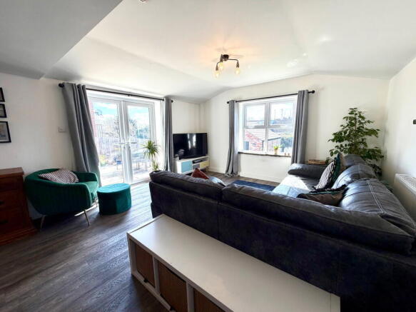 3 bed Detached for sale Image 8