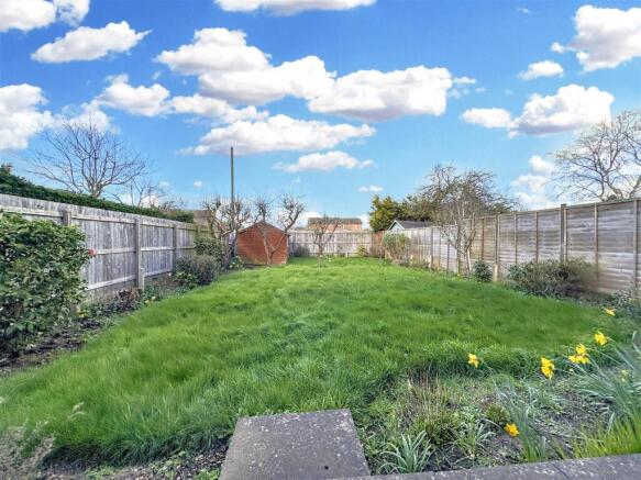 Large & Lovely Rear Garden 893