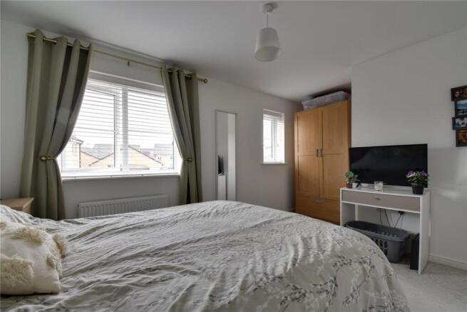 3 bed Semi-Detached for sale Image 8