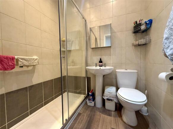 2 bed Apartment for sale Image 8