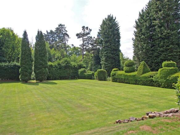 Stretton Croft - Garden 1.jpg