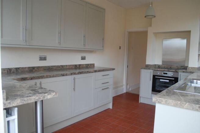 KITCHEN/BREAKFAST ROOM