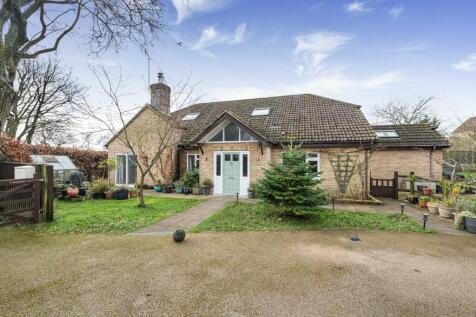 Blackberry Close, Four Marks, Alton, Hampshire