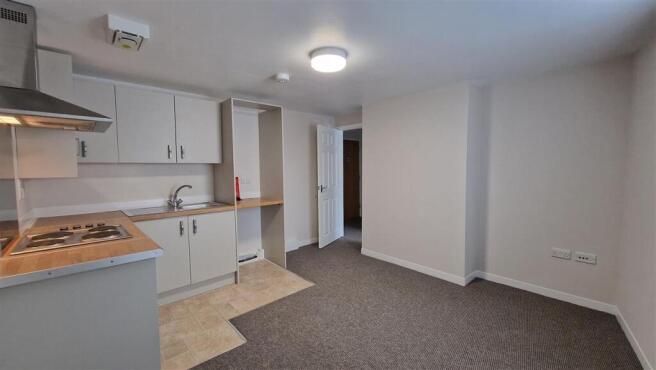 Lounge/Kitchen Area