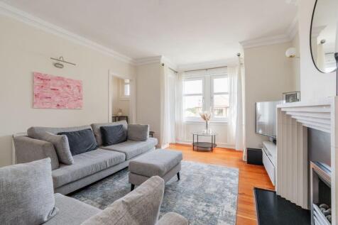 21 Hailes Grove, Edinburgh, EH13 0NE