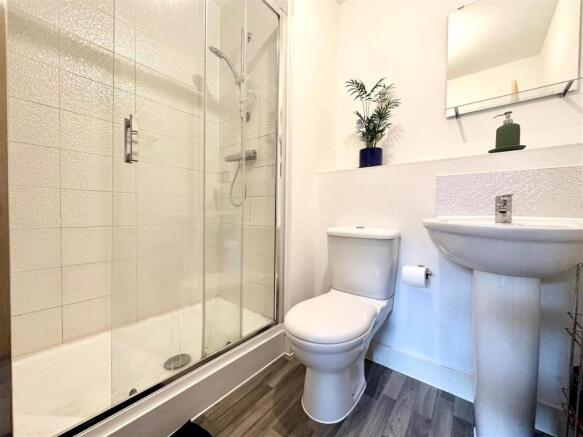 Ensuite.jpg