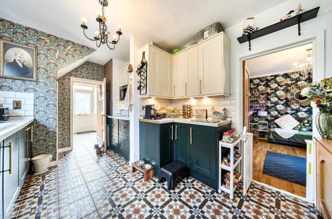 3 bed Semi-Detached for sale Image 4