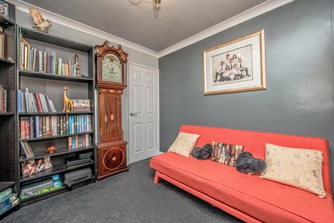 4 bed Detached for sale Image 12