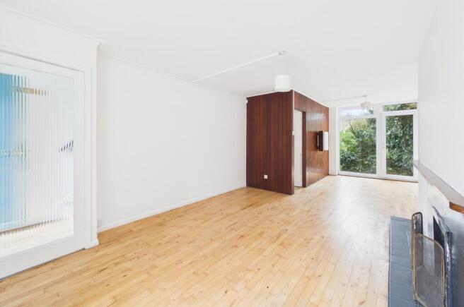 CAM03259G0-PR0244-STILL006