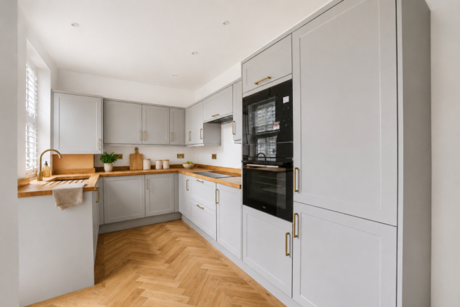 4 bed Terraced for sale Image 4