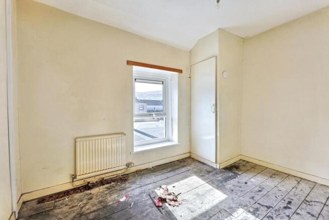 24 Treharne Street, Pentre, Mid Glamorgan, CF41 7HX photo 4