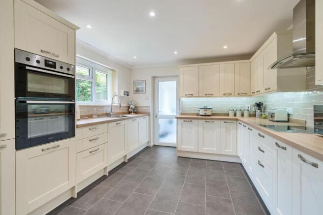 Kitchen / Breakfast Room