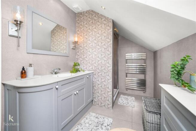 2 bed House for sale Image 8