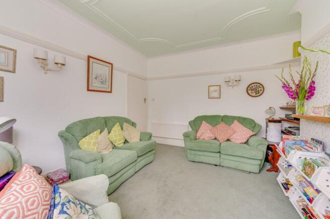 3 bed Semi-Detached for sale Image 4