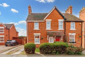 Ashleigh, Shinehill Lane, South Littleton WR11 8TR