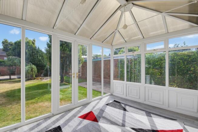 3 bed Bungalow for sale Image 12