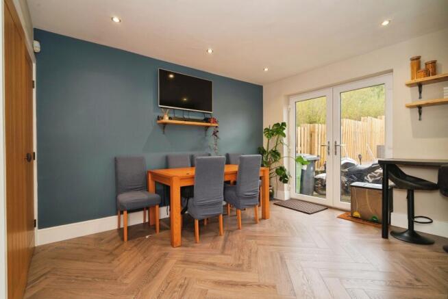 2 bed Semi-Detached for sale Image 10