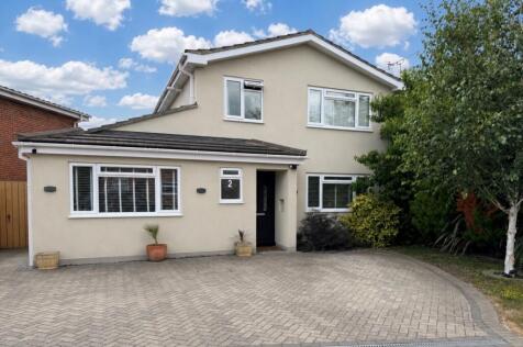 Aymer Drive, Staines-upon-Thames, Surrey, TW18