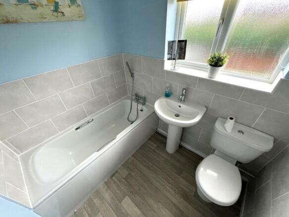 Bathroom.jpg