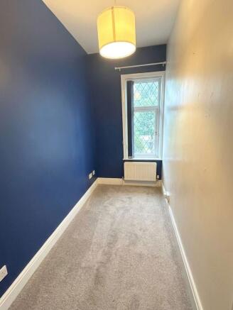 4 bed End of Terrace to rent Image 12