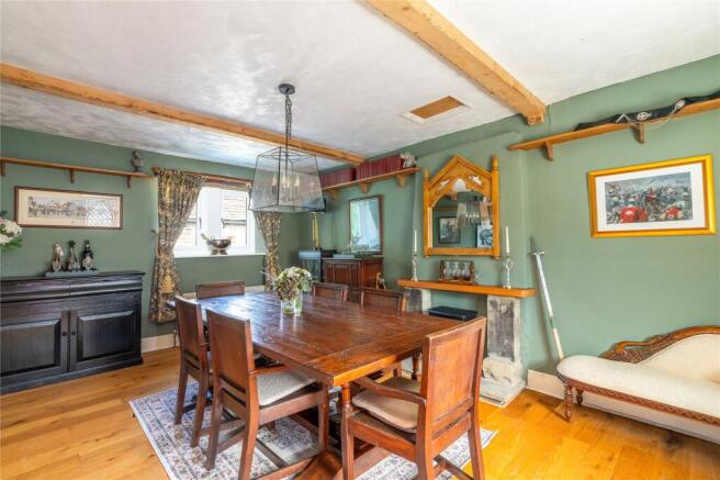4 bed Detached for sale Image 7
