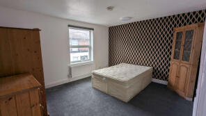 95, Castle Street, Luton LU1 3AJ
