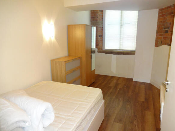 1 bed Apartment to rent Image 4