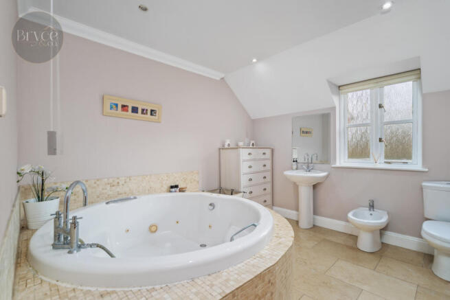 Haylett Lodge  -30