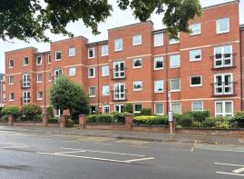 30, Cathedral Court, London Road, Gloucester GL1 3QE