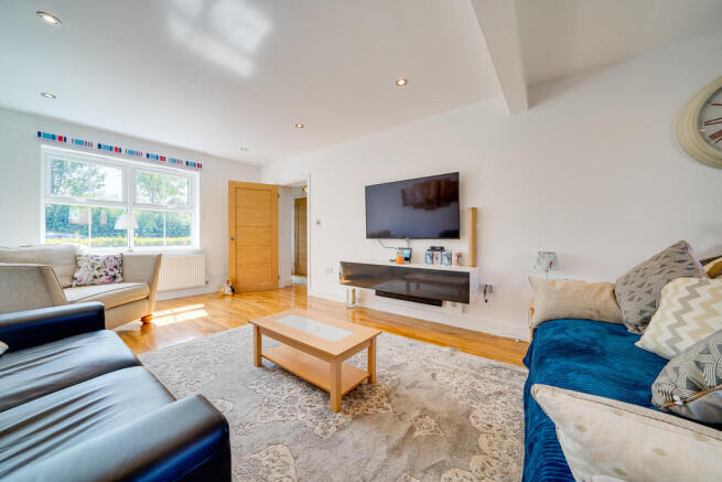 Sitting Room/Bedr...