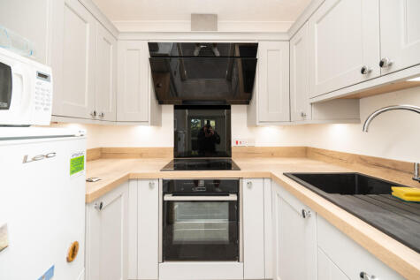 Nailers Court, Ednall Lane, Bromsgrove, Worcestershire