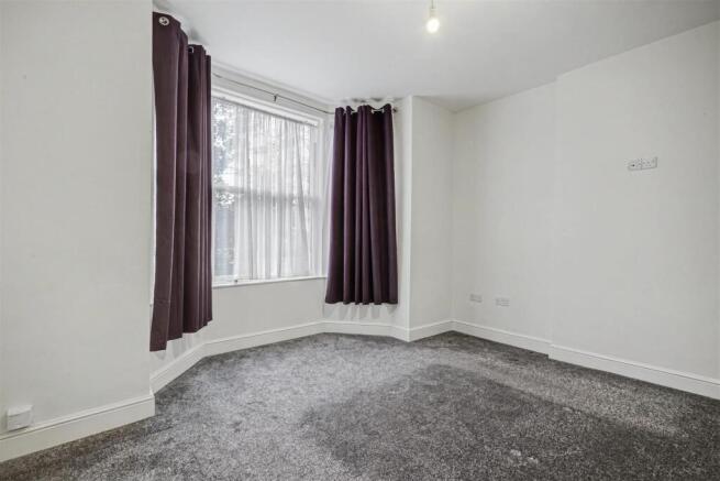Bedroom 1.jpeg