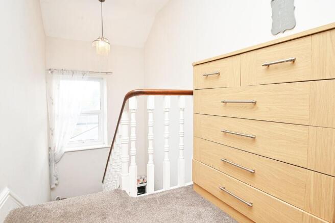 1 bed Flat to rent Image 9