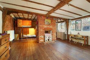 29, High Street, Bridge CT4 5JZ
