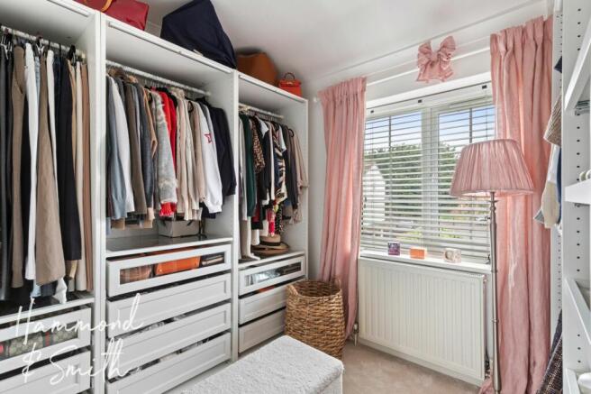 Bedroom 5 / Walk In Wardrobe