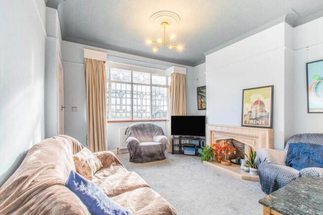 2 bed Semi-Detached to rent Image 5